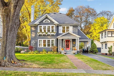 /international/us/130-corwin-road-rochester-ny-110120898959/