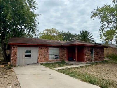 /international/us/805-continental-drive-three-rivers-tx-110102478397/