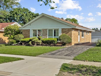 /international/us/11115-martindale-drive-westchester-il-110109025518/