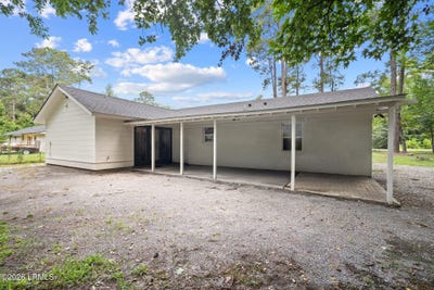 /international/us/612-old-house-road-ridgeland-sc-110105398446/