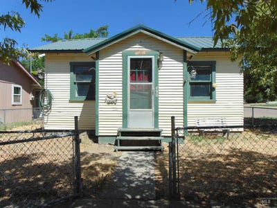/international/us/490-e-1st-street-huntington-or-110100996512/