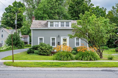 /international/us/11-south-park-street-cambridge-village-ny-110100811264/