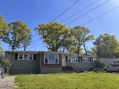 /international/us/335-canton-street-randolph-ma-110108200204/