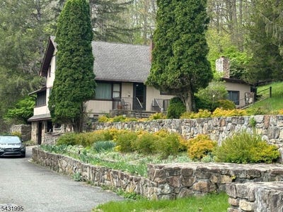 /international/us/330-w-baldwin-st-hackettstown-town-nj-110108340029/