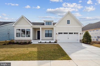 /international/us/19-golden-raintree-court-middletown-de-110106532985/