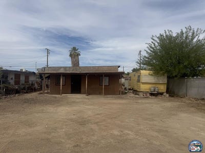 /international/us/112-e-3rd-st-niland-ca-110110299921/