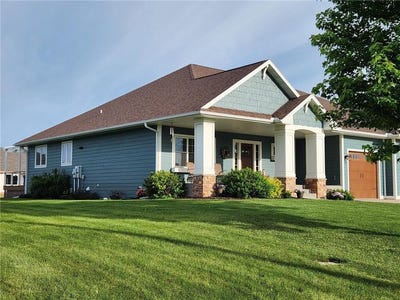 /international/us/731-st-james-circle-litchfield-mn-110108585154/