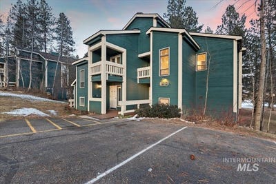 /international/us/2981-kimberland-drive-new-meadows-id-110106984498/
