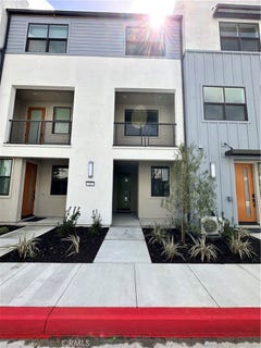 /international/us/4076-e-luna-paseo-ontario-ca-110108628462/