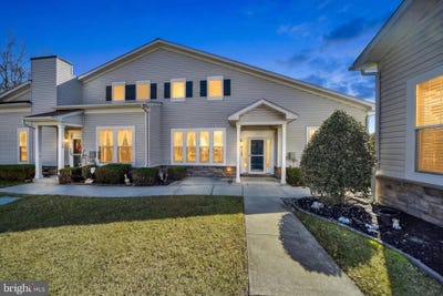/international/us/124-jacobia-drive-pasadena-md-110106353790/