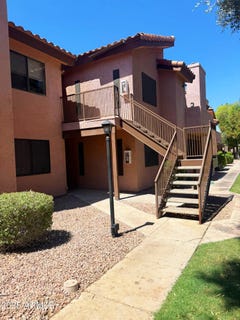 /international/us/1075-e-chandler-boulevard-chandler-az-110100052889/