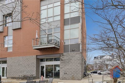 /international/us/55-e-college-street-oberlin-oh-110106783590/