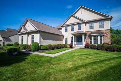 /international/us/8147-millway-loop-powell-oh-110108426755/