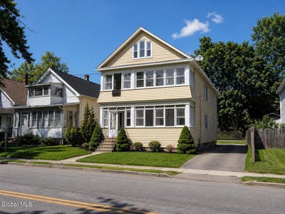 /international/us/103-southern-boulevard-albany-ny-110109179906/