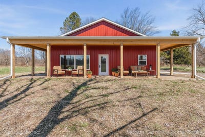 /international/us/6530-riverside-road-fennville-mi-110107084859/