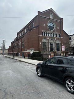 /international/us/18-spruce-street-providence-ri-110102656556/