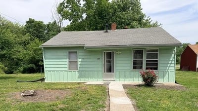 /international/us/631-thomas-st-marshall-mo-110108065837/