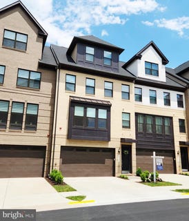 /international/us/4965-longmire-way-chantilly-va-110107201785/