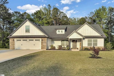 /international/us/555-canewood-lane-campobello-sc-110099232832/