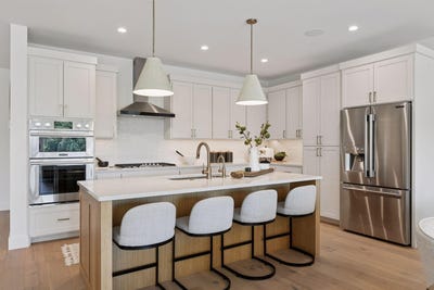 /international/us/5655-buffington-lane-shorewood-mn-110100723878/
