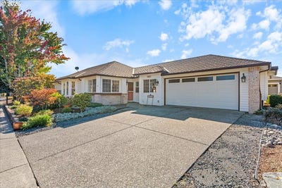 /international/us/16677-sw-jordan-way-tigard-or-110119934388/