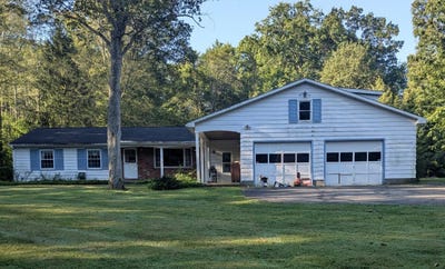 /international/us/14685-hubbard-rd-burton-oh-110101188843/