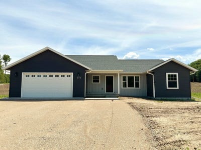/international/us/1351-knapp-street-chetek-wi-110108891356/