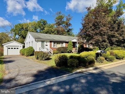 /international/us/211-n-33-street-purcellville-va-110120155740/
