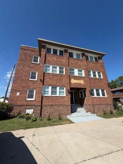 /international/us/810-7th-street-sheldon-ia-110110199192/