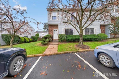 /international/us/38-deerfield-lane-jamesburg-nj-110110367825/