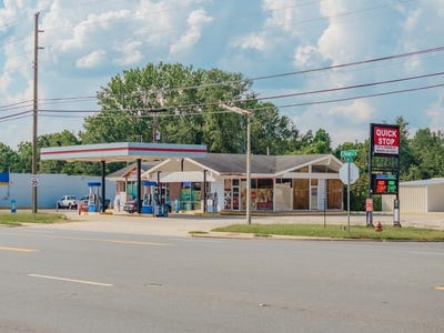 /international/us/191-e-parker-st-baxley-ga-110101300246/