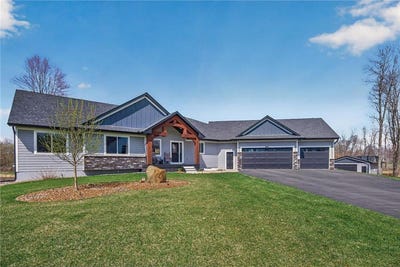 /international/us/4659-144th-avenue-ne-ham-lake-mn-110107544330/