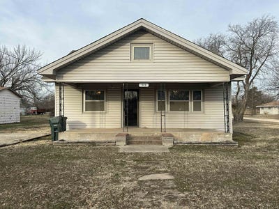 /international/us/513-n-broadway-billings-ok-110105644401/