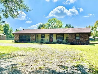 /international/us/1710-e-old-military-road-stigler-ok-110102065397/