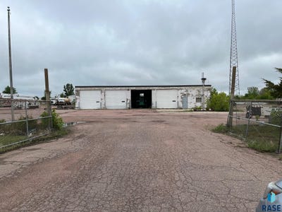 /international/us/47936-us-hwy-18-hwy-canton-sd-110108226821/