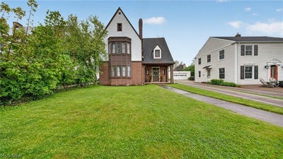 /international/us/16410-fernway-road-shaker-heights-oh-110107714033/