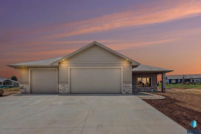 /international/us/1507-buffalo-ridge-luverne-mn-110108871451/