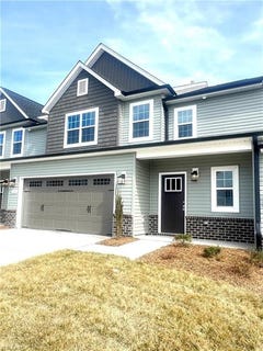 /international/us/202-oakdale-forest-court-lot-2-jamestown-nc-110102220551/