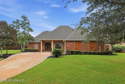 /international/us/9308-alcove-lane-ocean-springs-ms-110120496644/