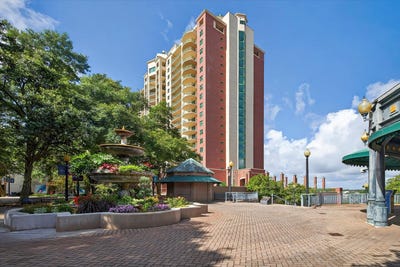 /international/us/300-s-duval-street-tallahassee-fl-110105528746/