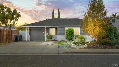/international/us/1047-e-tennessee-court-fairfield-ca-110103421921/