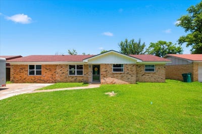 /international/us/213-virginia-drive-lacy-lakeview-tx-110109009362/
