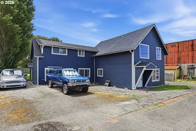 /international/us/100-commercial-ave-gardiner-or-110108535269/
