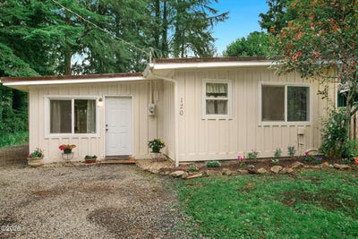 /international/us/120-ne-waldport-heights-drive-waldport-or-110108491115/