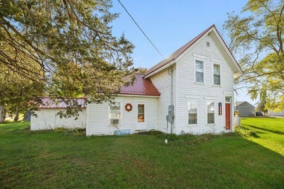 /international/us/w2393-county-road-k-durand-wi-110120514476/