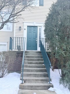 /international/us/1126-village-center-parkway-aurora-il-110109955046/