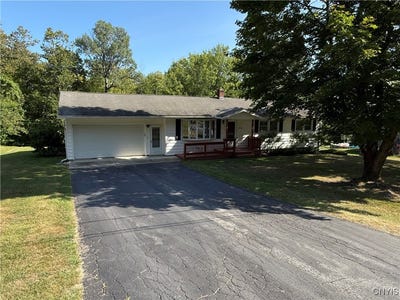 /international/us/10340-ridgecrest-road-marcy-ny-110101528573/?lang=en
