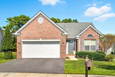 /international/us/56-mulberry-drive-manahawkin-nj-110102445776/