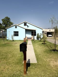 /international/us/416-s-plum-ave-pecos-tx-110119733802/