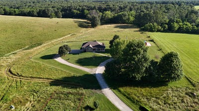 /international/us/2131-redoak-road-fordland-mo-110100675371/?lang=en